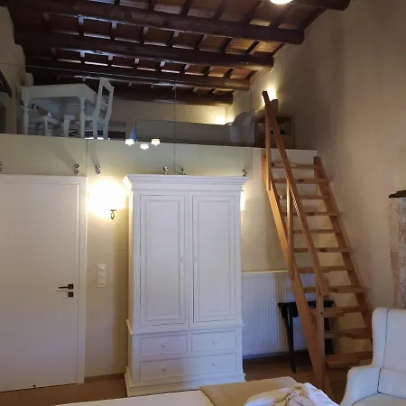 Wild Violet Villa: An Old Vision Of Luxury 빌라 Melidhónion
