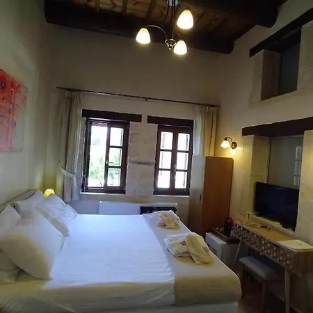Wild Violet Villa: An Old Vision Of Luxury 빌라 *